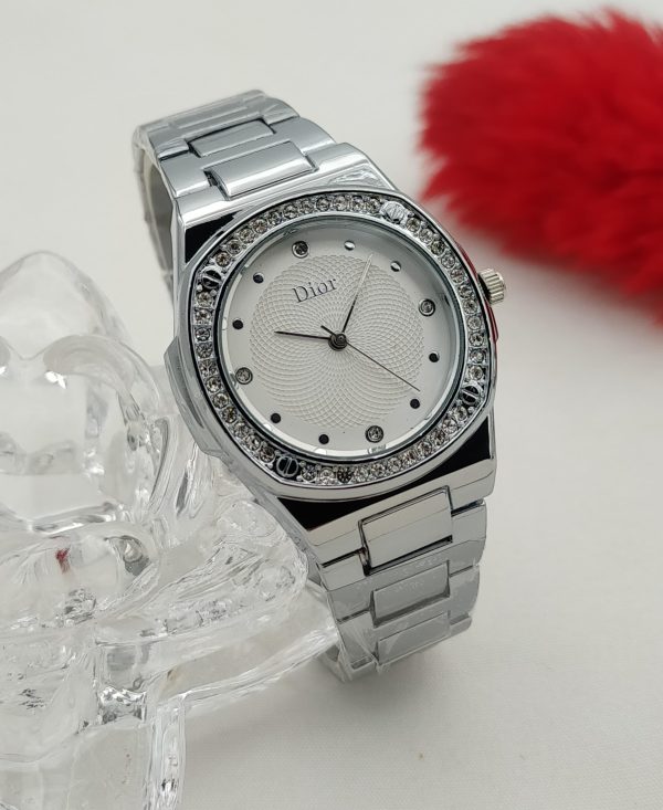 Dior Ladies Wrist Watches Stone Stylish Watch